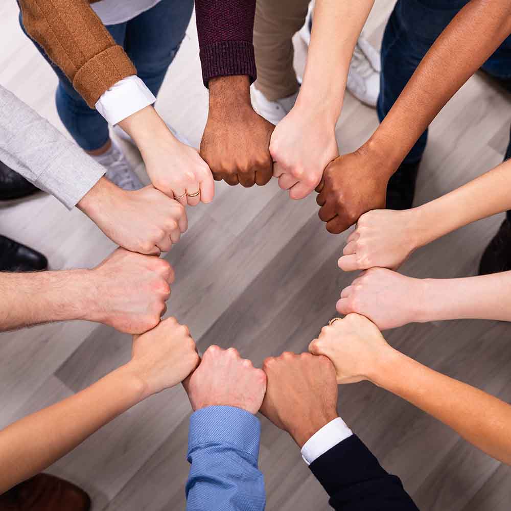 Transformer la Relation Élus Agents dans les Collectivités Comment créer une culture de l'apprentissage mutuel en entreprise ? La congruence managériale émerge comme une approche révolutionnaire du leadership. En alignant authenticité, valeurs et actions, cette philosophie transforme la relation manager-équipe et catalyse la performance collective.